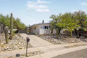 1910 W Calle Pacifica, Tucson, AZ 85745 - Photo 3