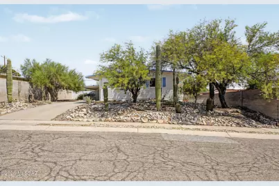 1910 W Calle Pacifica, Tucson, AZ 85745 - Photo 1
