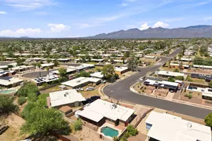 9710 E Celeste Dr, Tucson, AZ 85730 - Photo 35