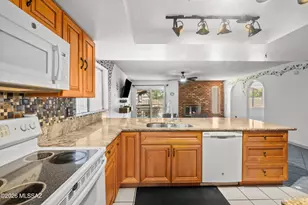 8063 N Suwannee Dr, Tucson, AZ 85741 - Photo 3