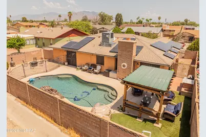 8063 N Suwannee Drive, Tucson, AZ 85741 - Photo 1