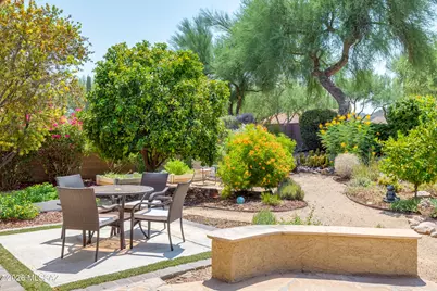 9363 N Sunflower Blossom Place, Tucson, AZ 85743 - Photo 23