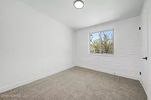 1164 W Emerine Dr, Tucson, AZ 85704 - Photo 25