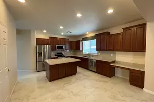 912 W Cork Oak Pl, Oro Valley, AZ 85755 - Photo 3