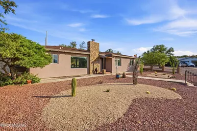 697 S Foothills Drive, Benson, AZ 85602 - Photo 3