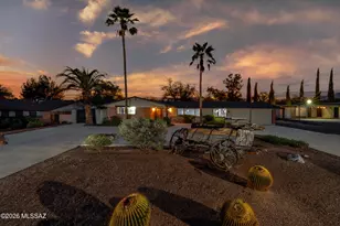 7221 E Sabino Vista Dr, Tucson, AZ 85750 - Photo 1