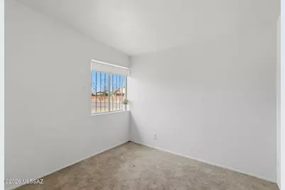 1105 E Garden Loop, Tucson, AZ 85706 - Photo 9