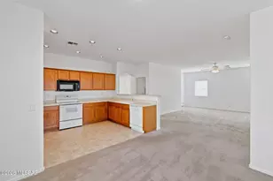 143 E Placita Nubes Blancas, Sahuarita, AZ 85629 - Photo 5