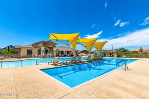 9265 W Tenaza Ln, Marana, AZ 85653 - Photo 43