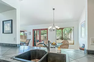 7972 E Sabino Sunrise Cir, Tucson, AZ 85750 - Photo 11
