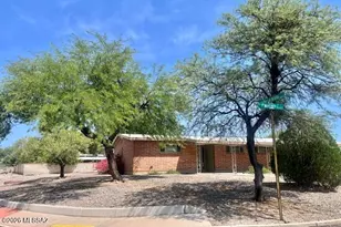 7401 E Calle Madero, Tucson, AZ 85710 - Photo 1