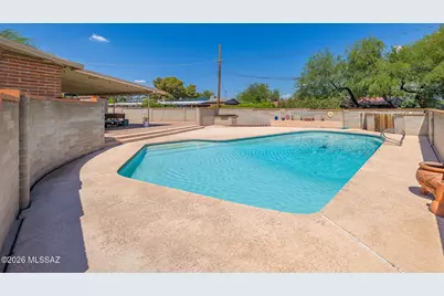 7401 E Calle Madero, Tucson, AZ 85710 - Photo 3