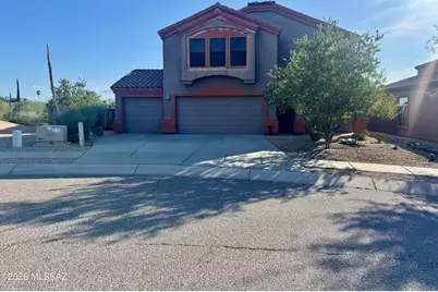 318 S Princess Erica Drive, Corona de Tucson, AZ 85641 - Photo 1