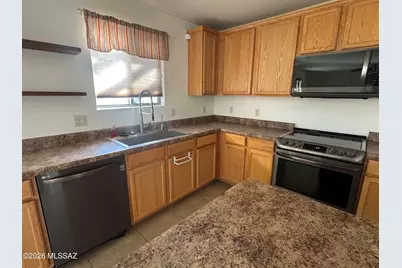 318 S Princess Erica Drive, Corona de Tucson, AZ 85641 - Photo 5