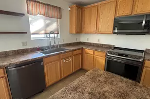 318 S Princess Erica Dr, Corona de Tucson, AZ 85641 - Photo 5