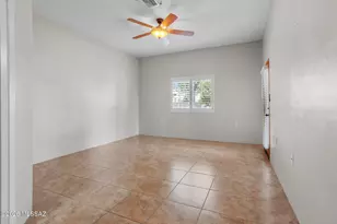 620 W Greenview Pl, Green Valley, AZ 85614 - Photo 7