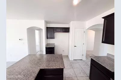 850 W Calle Arroyo Norte, Green Valley, AZ 85614 - Photo 9