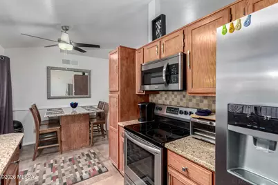 10054 E Bryonwood Lane, Tucson, AZ 85730 - Photo 9