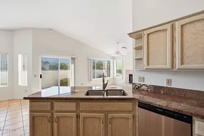 64731 E Canyon Shadows Lane, Tucson, AZ 85739 - Photo 19