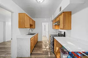 321 E Jacinto St, Tucson, AZ 85705 - Photo 11