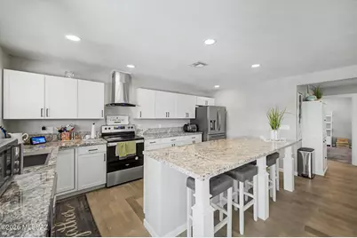 9240 E Colette Street, Tucson, AZ 85710 - Photo 3