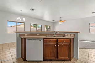 6272 W Mesa Garden Dr, Tucson, AZ 85757 - Photo 13