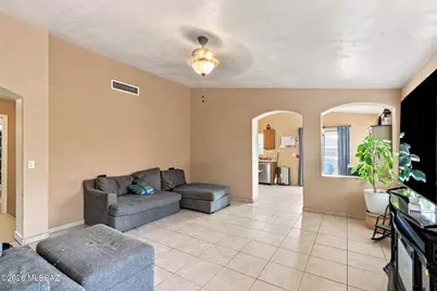 8966 E Alderpoint Way, Tucson, AZ 85730 - Photo 7
