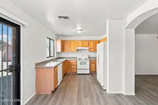 2876 N Xochipilli Dr, Tucson, AZ 85745 - Photo 15