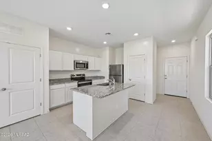 6558 NW Sandyfield Way W, Tucson, AZ 85757 - Photo 17