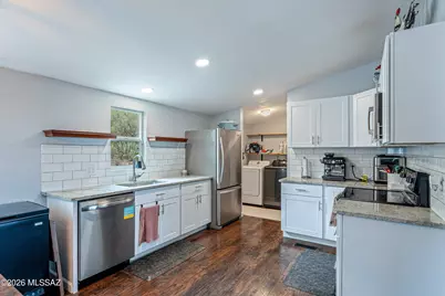 10055 W Rocky Desert Trail, Tucson, AZ 85743 - Photo 17