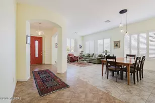 2506 E Bluejay Bluff Ln, Green Valley, AZ 85614 - Photo 11