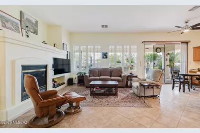 2506 E Bluejay Bluff Lane, Green Valley, AZ 85614 - Photo 13