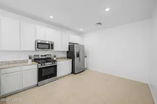 10502 W Kerrigan Ln, Marana, AZ 85653 - Photo 7