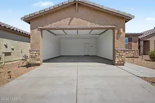10502 W Kerrigan Ln, Marana, AZ 85653 - Photo 19