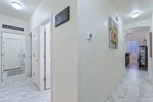 13737 N Carlynn Cliff Dr, Oro Valley, AZ 85755 - Photo 23