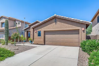 13737 N Carlynn Cliff Drive, Oro Valley, AZ 85755 - Photo 3