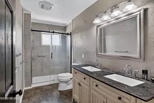 651 W Hawk Way, Amado, AZ 85645 - Photo 35