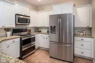 187 E Sky Light St, Oro Valley, AZ 85737 - Photo 3