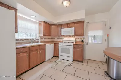 7041 E Calle Pegaso, Tucson, AZ 85710 - Photo 11