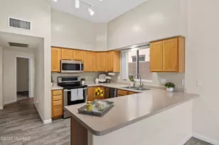11990 N Labyrinth Dr, Oro Valley, AZ 85737 - Photo 13