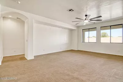 8433 N Crested Quail Drive, Tucson, AZ 85743 - Photo 5