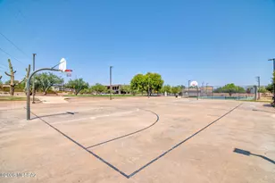 8433 N Crested Quail Dr, Tucson, AZ 85743 - Photo 37