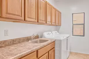 8433 N Crested Quail Dr, Tucson, AZ 85743 - Photo 29