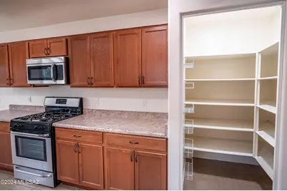 2011 W Mountain Pointe Drive, Tucson, AZ 85746 - Photo 7