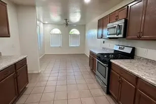 2011 W Mountain Pointe Dr, Tucson, AZ 85746 - Photo 3