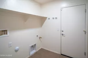 2011 W Mountain Pointe Dr, Tucson, AZ 85746 - Photo 11