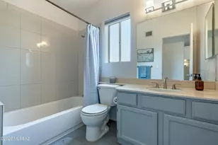 2020 S Westmont Dr, Tucson, AZ 85713 - Photo 21