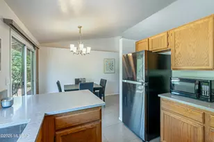 2020 S Westmont Dr, Tucson, AZ 85713 - Photo 11