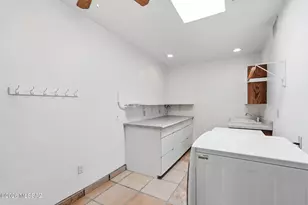 10401 E Plumeria Rd, Tucson, AZ 85749 - Photo 31
