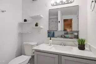 8408 E Kenyon Dr, Tucson, AZ 85710 - Photo 21